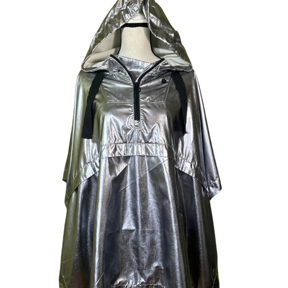 Ivy Park Women’s Silver Athletic Hooded Pullover Cape Poncho Jacket